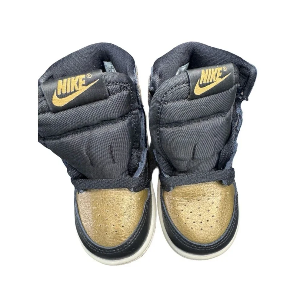 Nike Air Jordan 1 Retro High Black Gold Toddler 6C Sneakers Deadstock